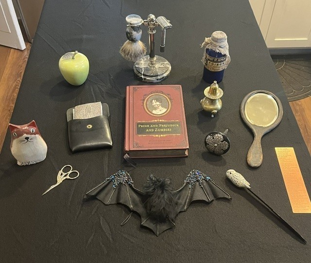LOT OF 13 ITEMS: ODDITIES / CURIOSITIES / ANTIQUITIES: COOL & COLLECTIBLE STUFF