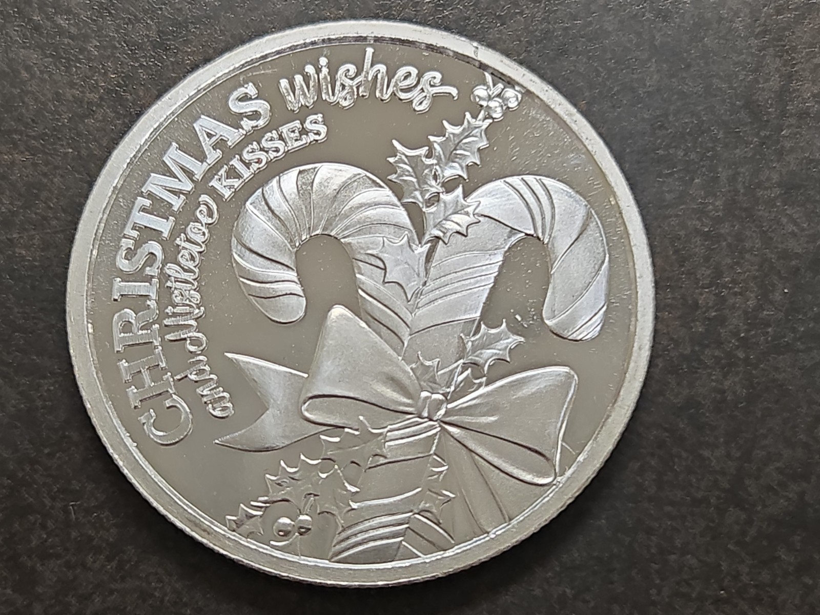 Christmas Wishes & Mistletoe Kisses 1 oz Silver Round Coin Christmas Wishes & Mistletoe Kisses 1 oz Silver Round Coin