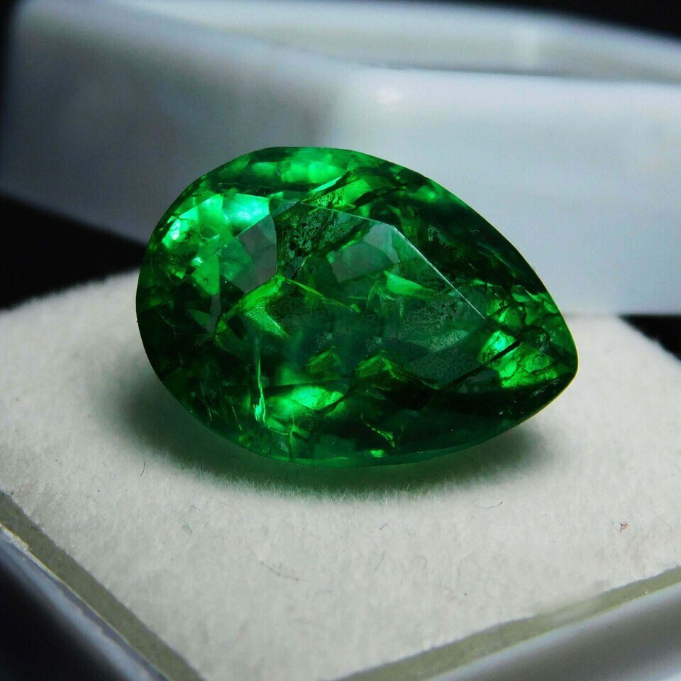 Superb Natural Green COLOMBIAN Emerald Pear Cut CERTIFIED Loose Gemstone 8.55 Ct