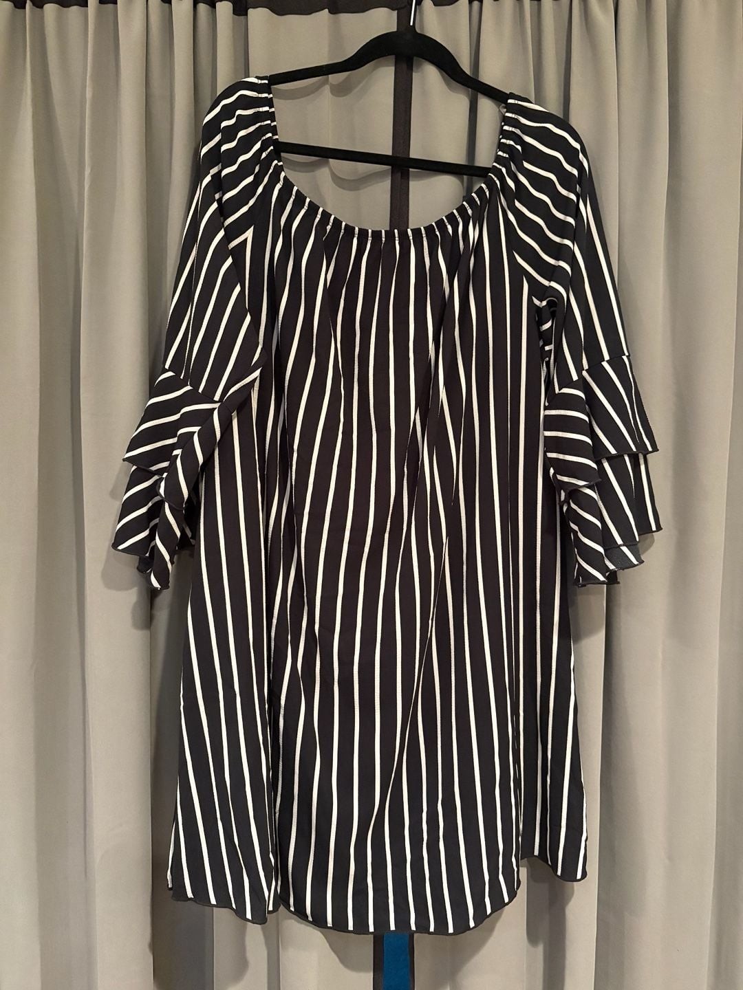 Vibe Sportswear Off The Shoulder Dress Size 3X Black White Stripe Ruffle