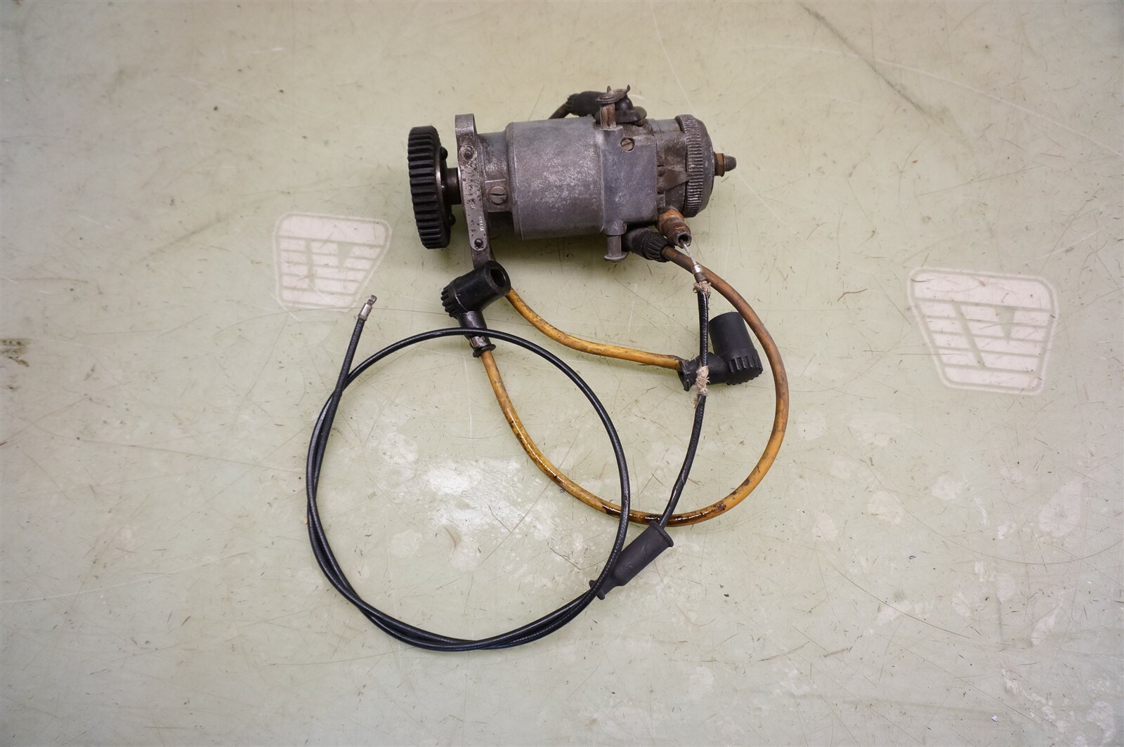 1958 BSA A10R Super Rocket A10 A7 Golden Flash Pre-Unit *2590 MAGNETO 