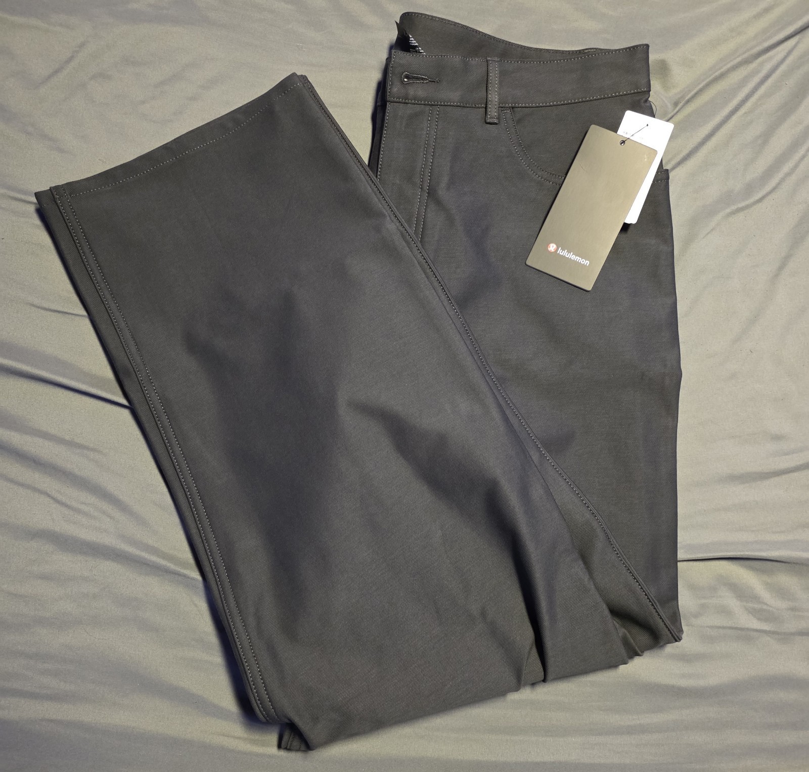 Lululemon EasyFive Loose-Straight Pant Size 36 34L Gray New Lululemon EasyFive Loose-Straight Pant Size 36 34L Gray New