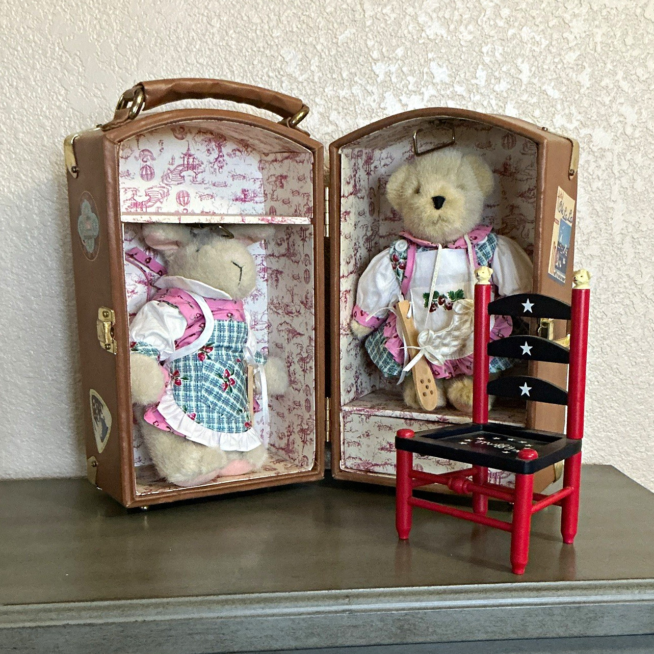 Muffy VanderBear Plush Bear & Rabbit w/ Wardrobe Case, Chair, & Tags Muffy VanderBear Plush Bear & Rabbit w/ Wardrobe Case, Chair, & Tags