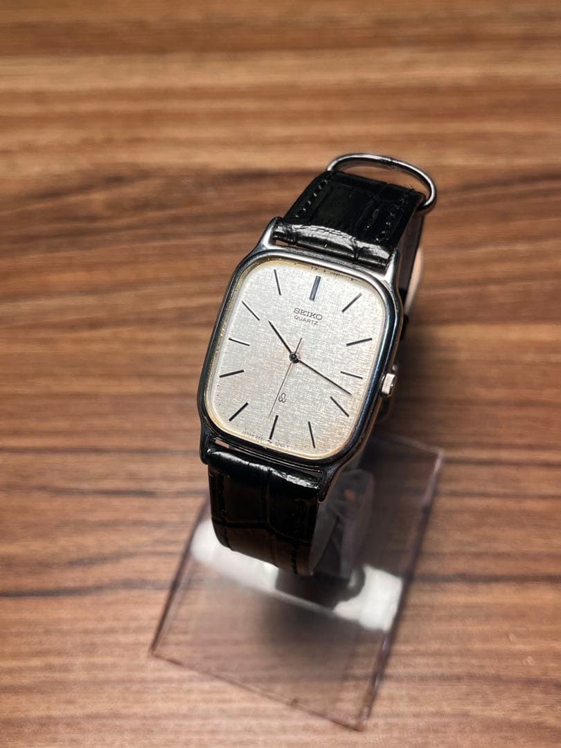 Vintage SEIKO 2621-5170 Quartz Men's Silver Dial Square Watch 1980s Working