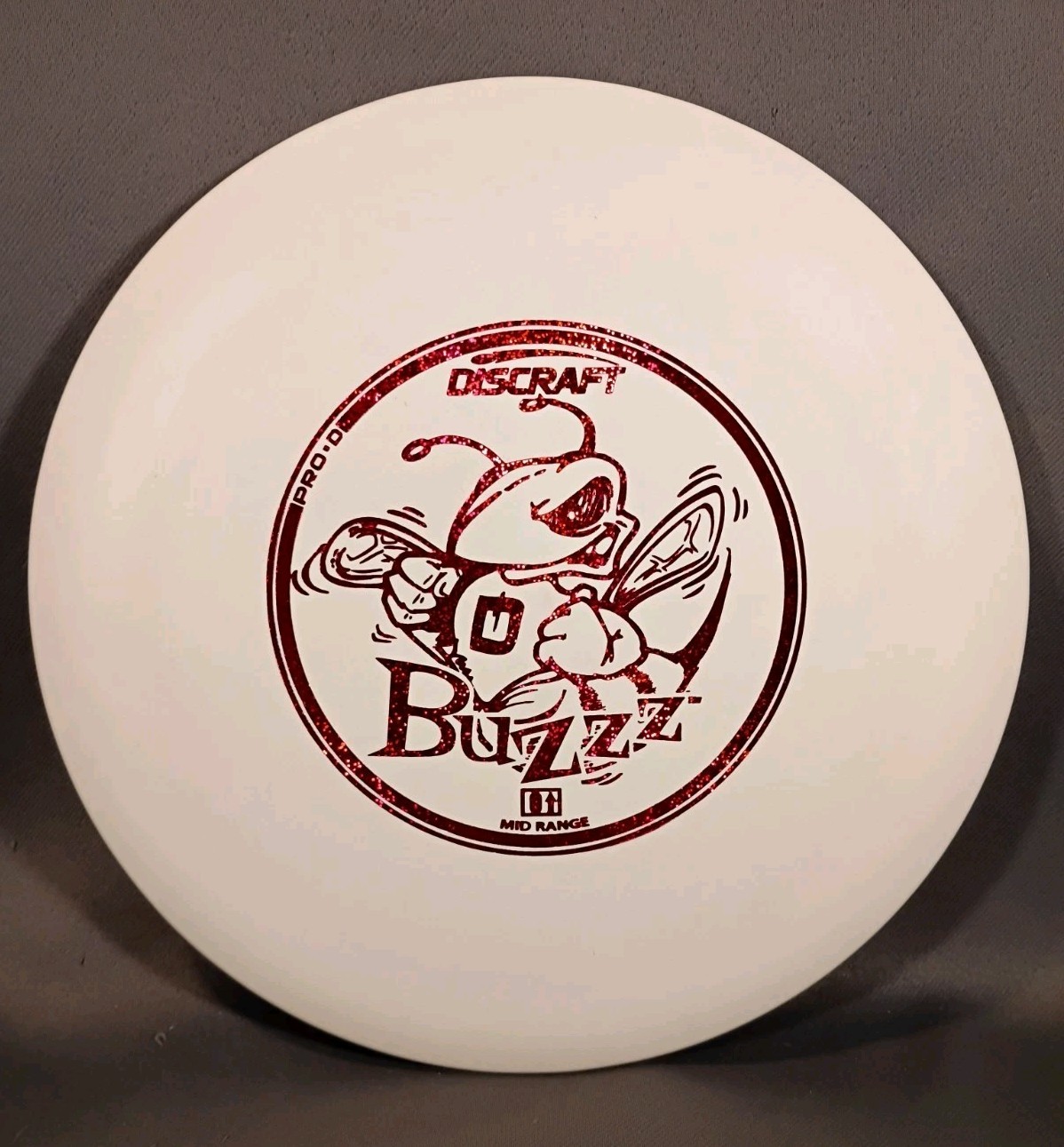 💥Discraft Pro D Buzzz PFN White & Red Glitter Foil 181g Grippy OOP Old School 💥Discraft Pro D Buzzz PFN White & Red Glitter Foil 181g Grippy OOP Old School