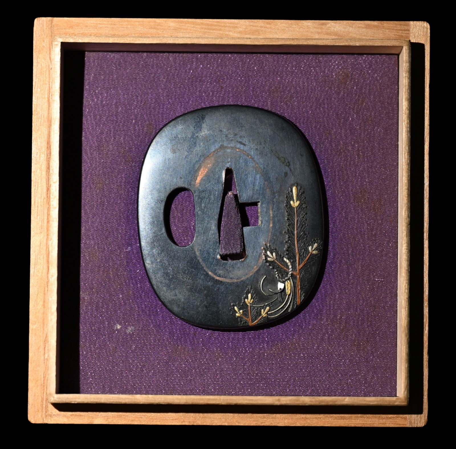 Tsuba Japanese antique metal work Shakudo Mumei New Year's pine decorations Edo