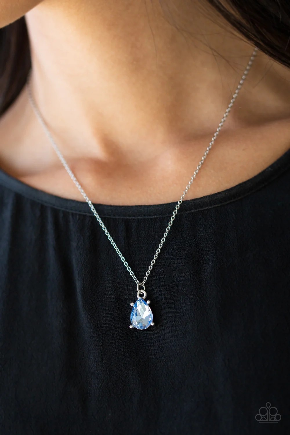 Paparazzi Classy Classicist Blue Necklace - New
