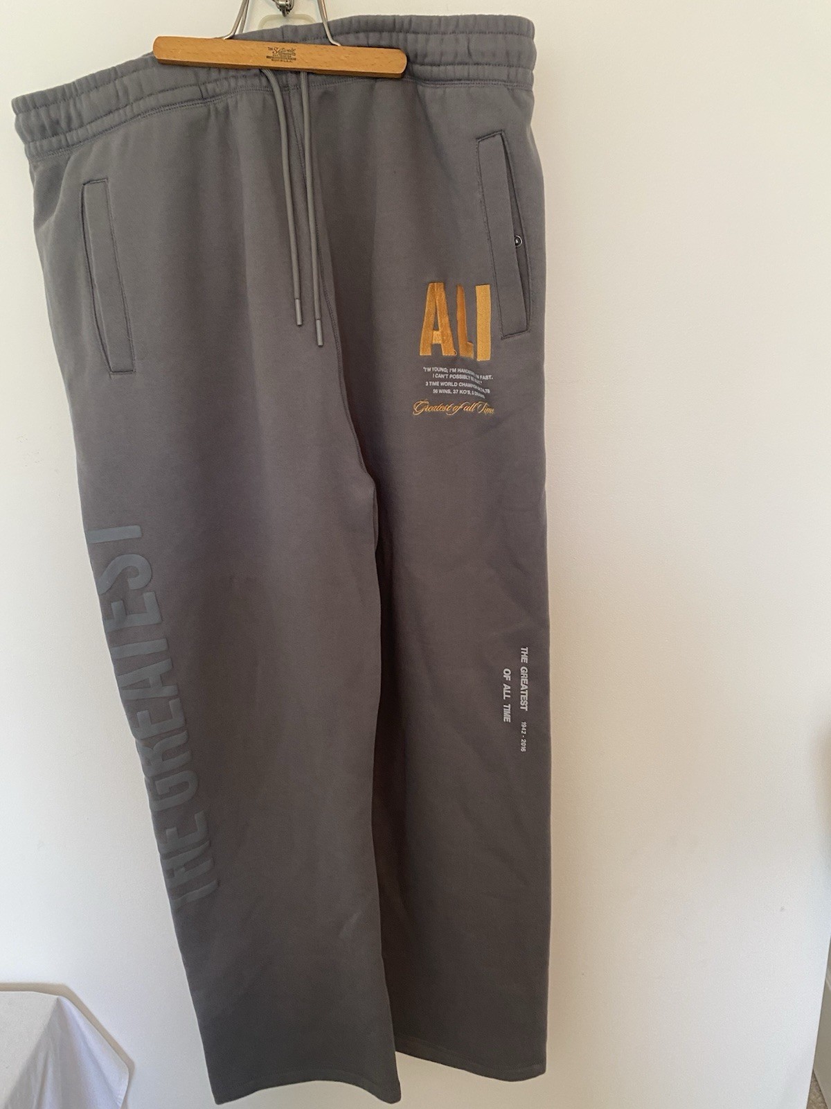 Shoe Palace Muhammad Ali Gray Sweatpants Mens 3XL XXXL Fleece Lined EUC