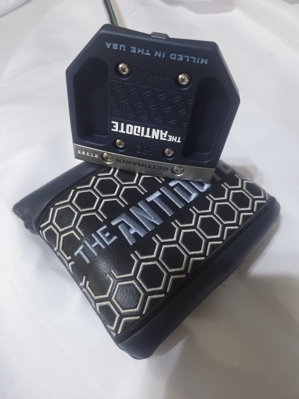 Bettinardi SB2 Antidote 400g Putter - 34in - RH + Headcover