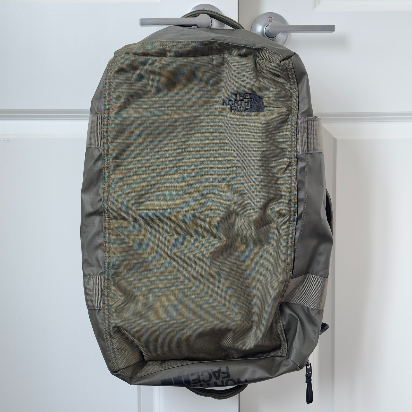 The North Face Base Camp Voyager Duffel 32L Backpack - New Taupe Green / Black