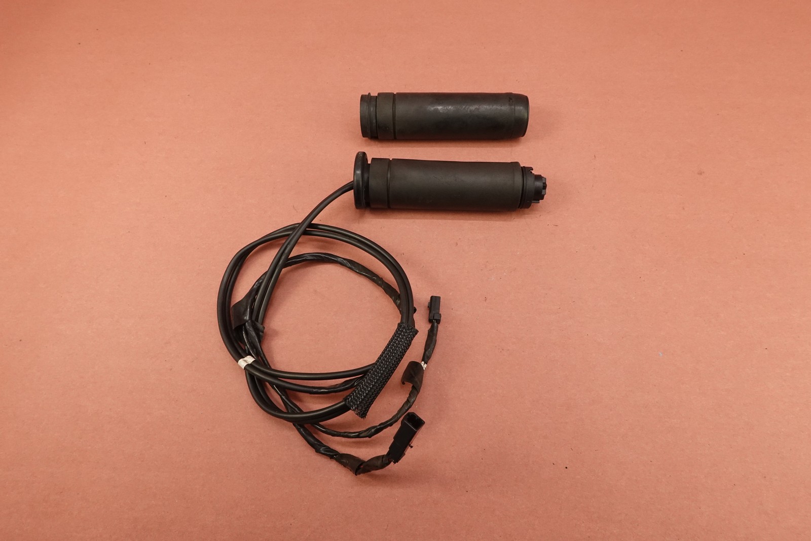 2008-2013 Harley FLHTK Electra Glide Ultra Limited LEFT RIGHT HEATED GRIP SET