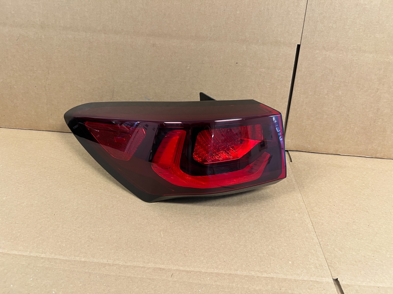 OEM 2025 2026 CHEVROLET TRAILBLAZER LED TAIL LIGHT LEFT SIDE LH NICE OEM 2025 2026 CHEVROLET TRAILBLAZER LED TAIL LIGHT LEFT SIDE LH NICE