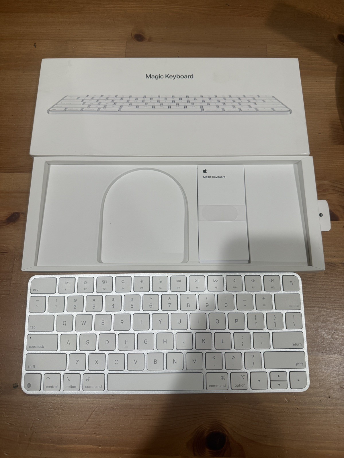 Apple Magic Keyboard USB-C White Original MXCL3LL/A Genuine A3203 Latest