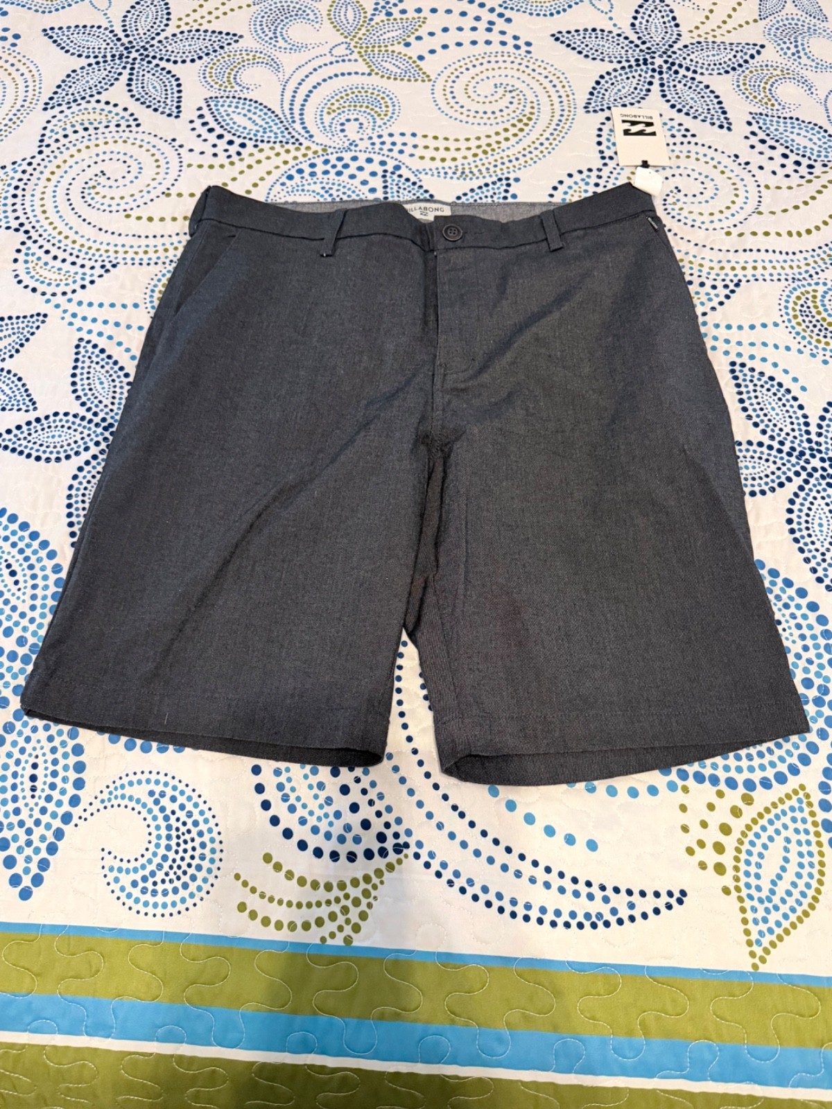 Men\'s Billabong Shorts New Size 36