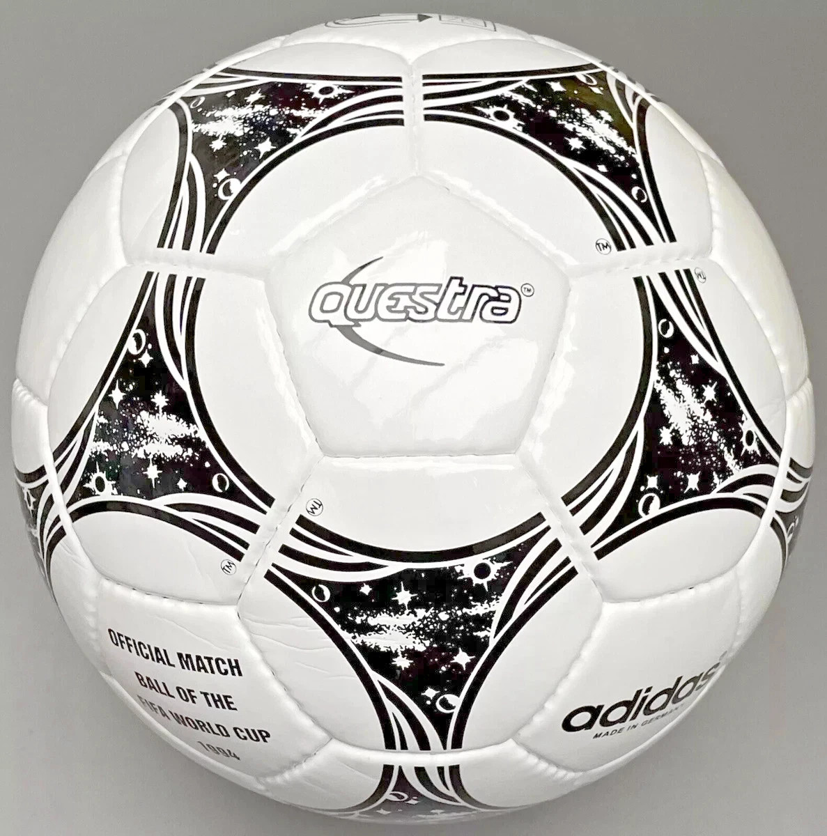 ADIDAS Questra FIFA World Cup 1994 Official Match Soccer Ball Size 5