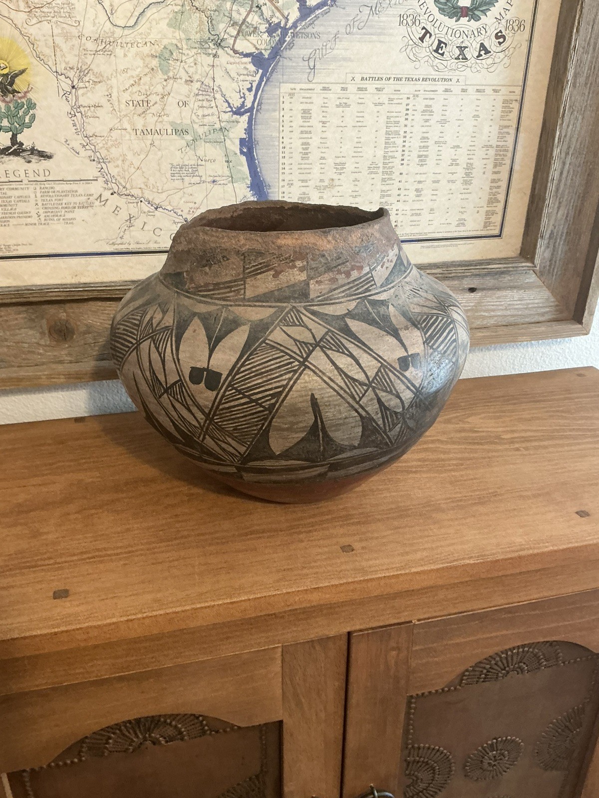 LARGE ACOMA OLLA