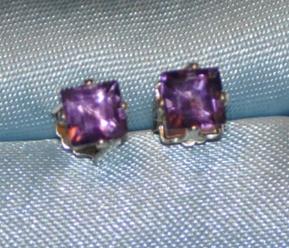 BEAUTIFUL 5.0MM  PRINCESS CUT AMETHYST  STUDS IN STERLING SILVER 1.20 CTW