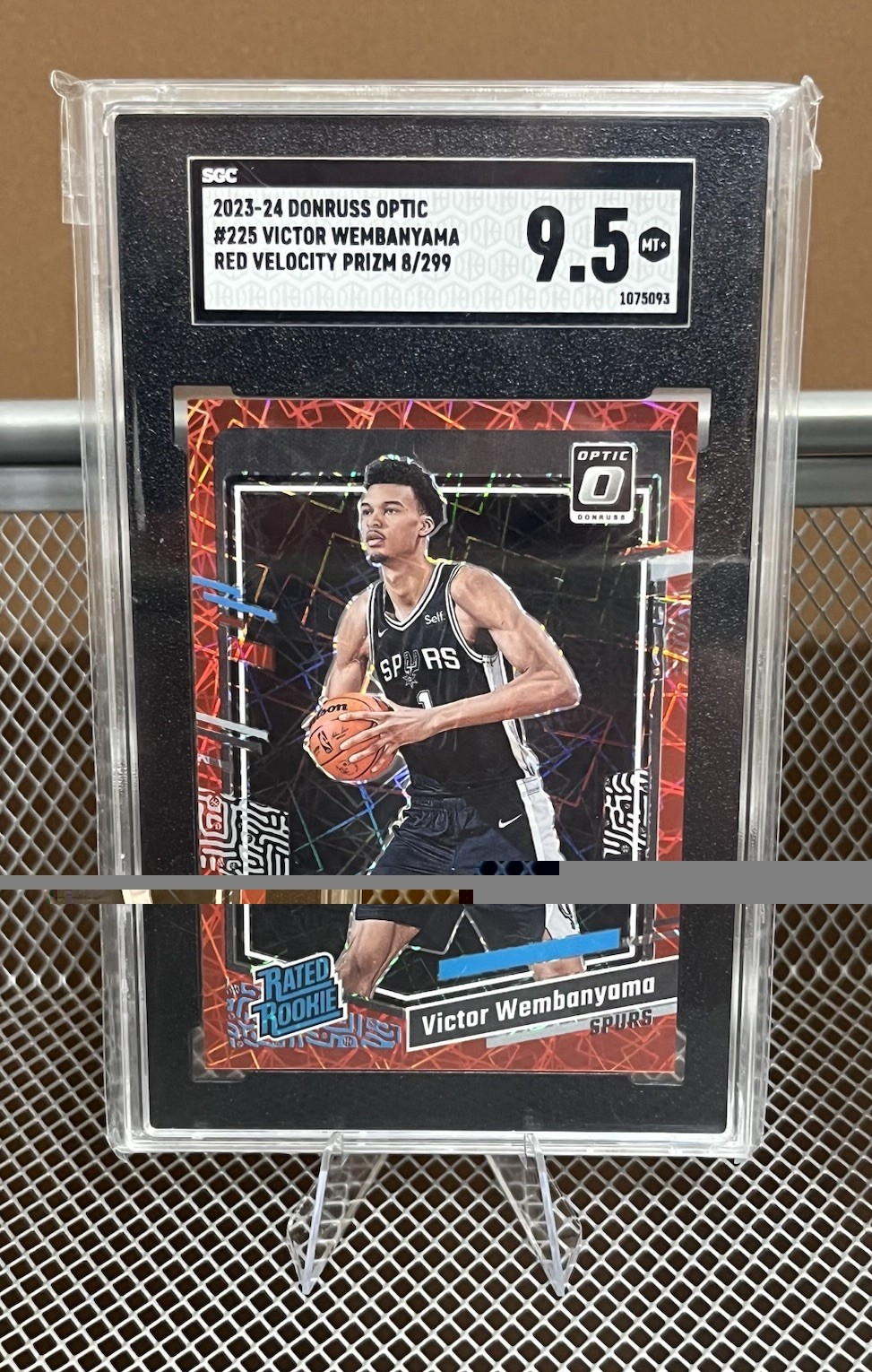 Panini 2023-24 Donruss Optic Rated Rookie Wembanyama #225 Red /299 Spurs Panini 2023-24 Donruss Optic Rated Rookie Wembanyama #225 Red /299 Spurs