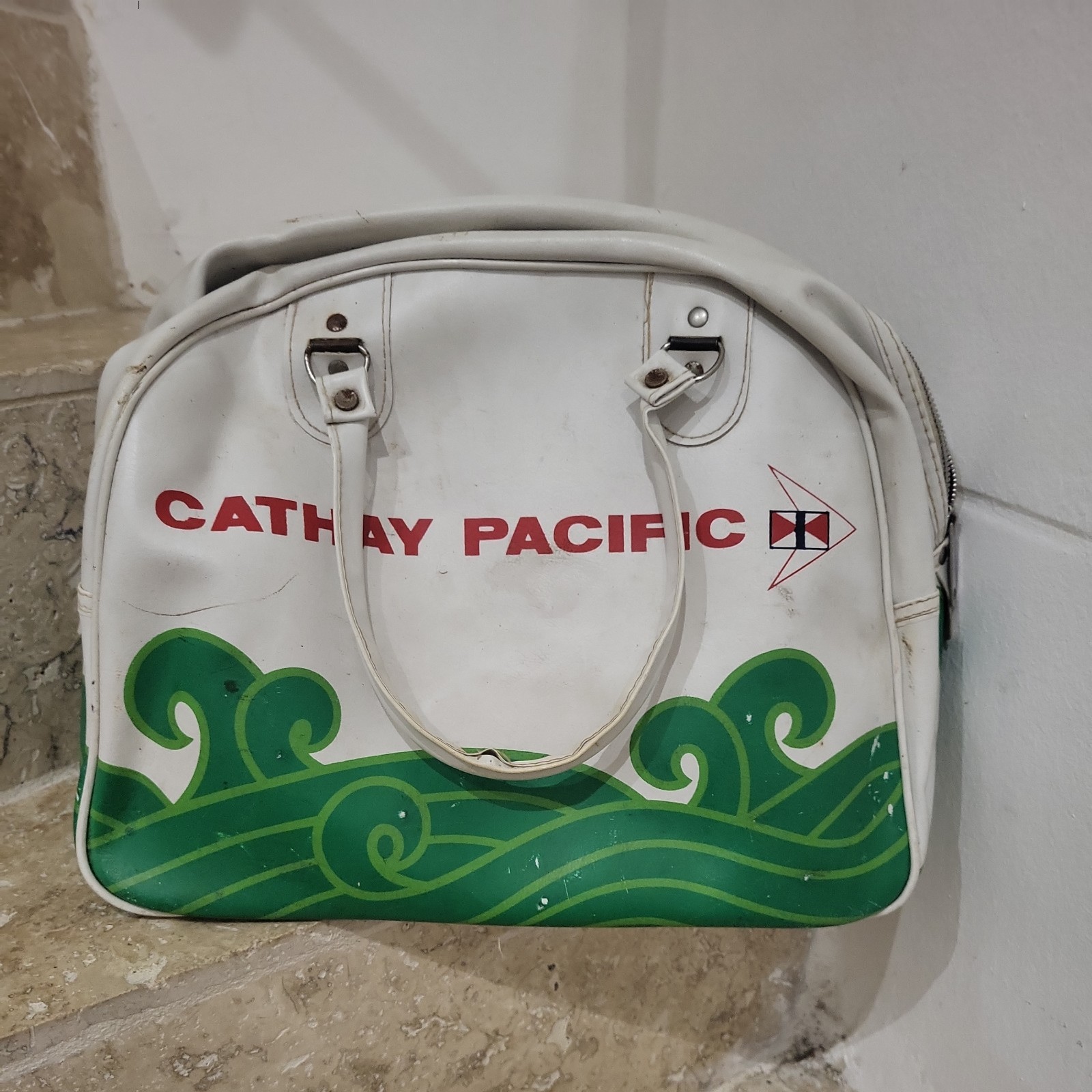 Rare Vintage Flight Bowling Bag Cathay Pacific Airways Rare Vintage Flight Bowling Bag Cathay Pacific Airways