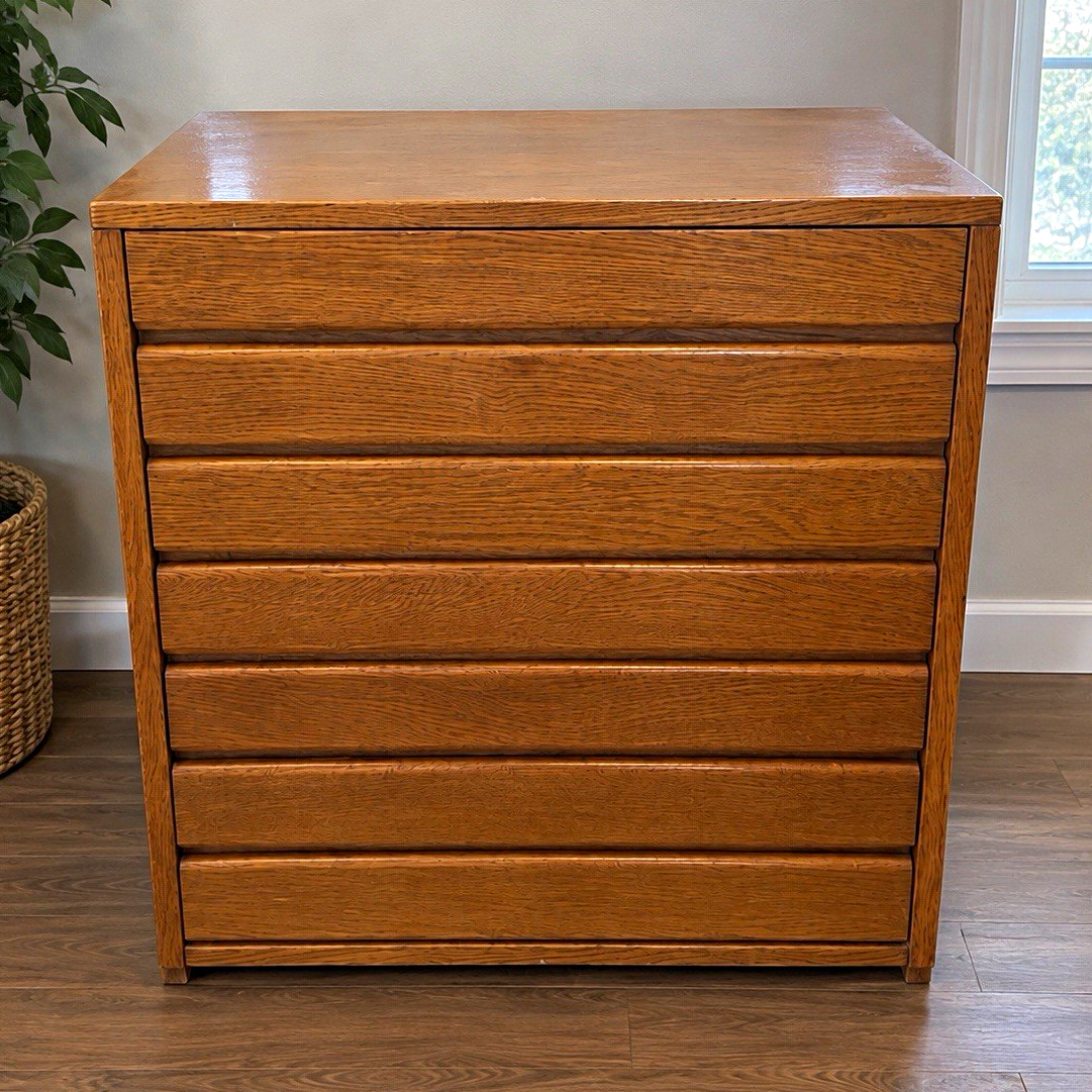 Sligh 4-Drawer Antique Wood Chest of Drawers, Brown Medium Wood Tone Bedroom Sligh 4-Drawer Antique Wood Chest of Drawers, Brown Medium Wood Tone Bedroom