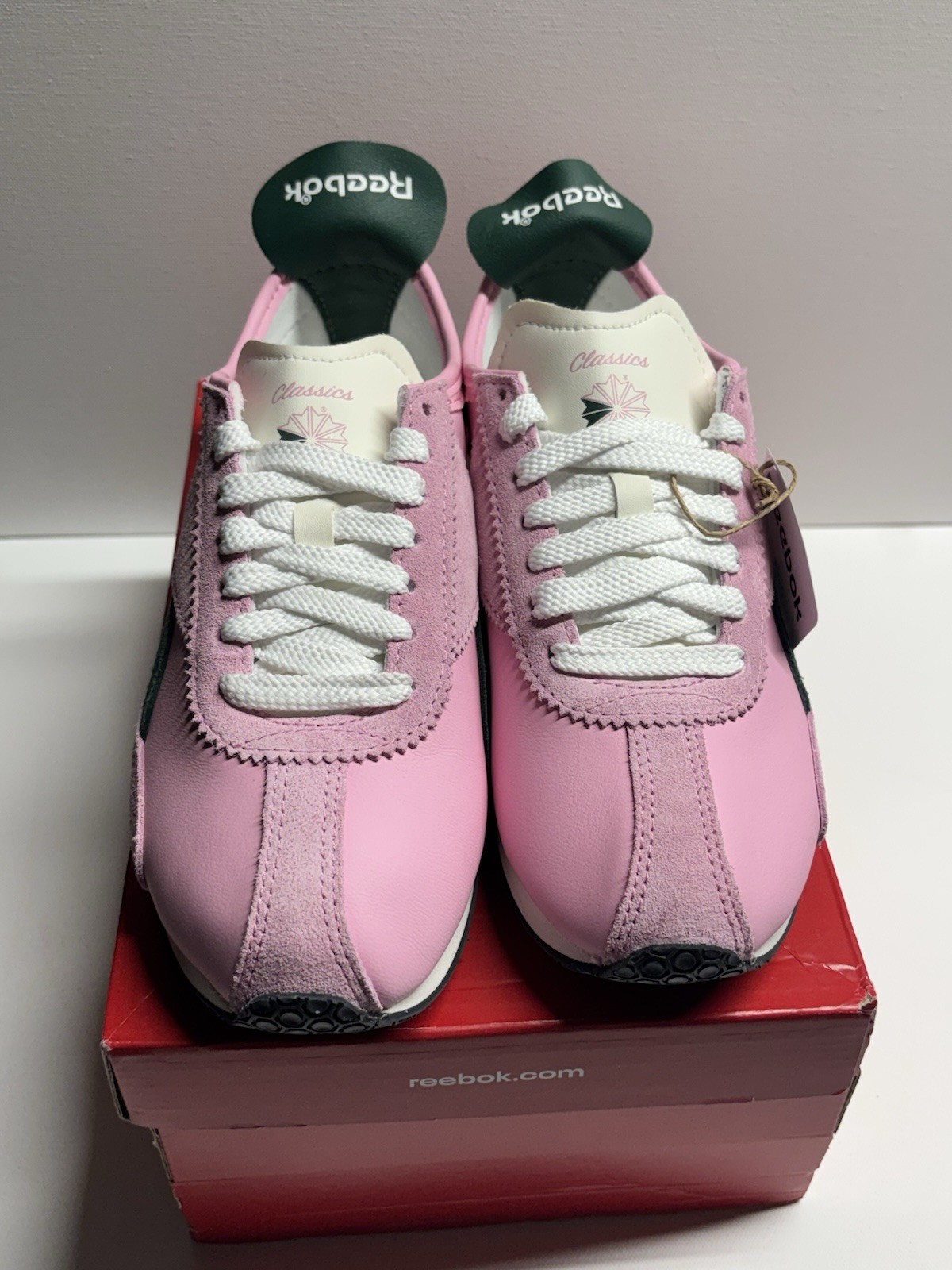 Reebok Classics Unisex Low Top Sneakers Pink/Green/White 5.5 Men Sz 6.5 Women Sz
