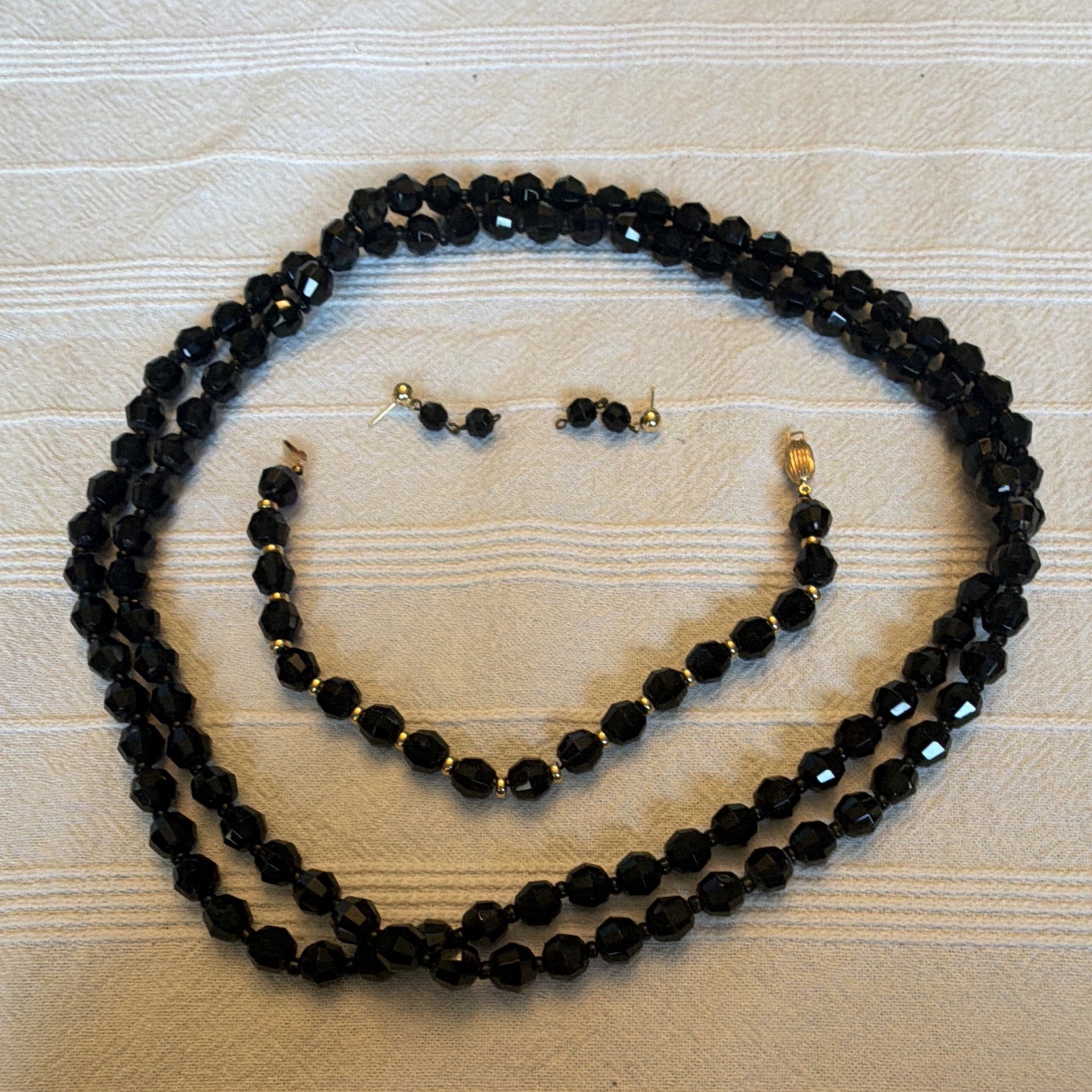 Vintage 14K Gold Black French Jet onyx Jewelry Set Necklace Bracelet Earrings Vintage 14K Gold Black French Jet onyx Jewelry Set Necklace Bracelet Earrings