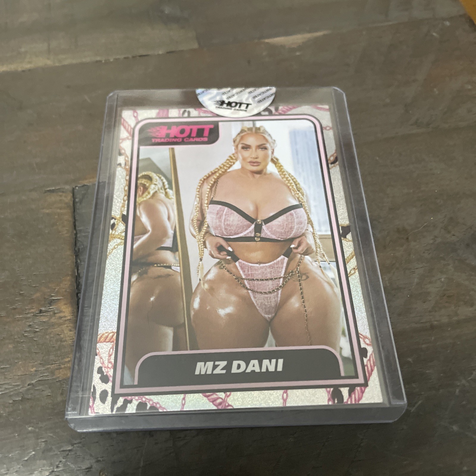Hott Trading Cards Mz Dani Base Card
