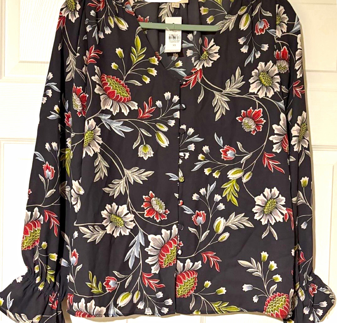 LOFT Outlet grey floral blouse with white, red, and green flowers LOFT Outlet grey floral blouse with white, red, and green flowers