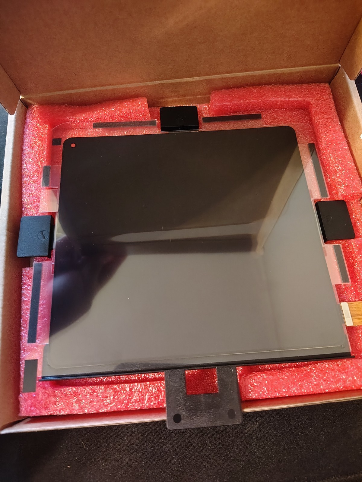 Original OnePlus Open Large Inner Display (No Frame). Includes Connector Board.