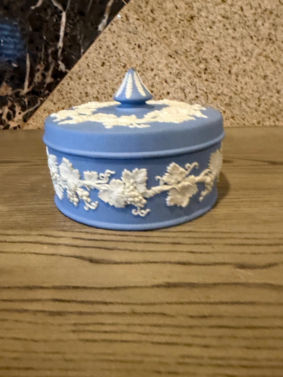 Vintage Wedgwood Jasperware Blue Lidded Trinket Box Embossed Grapevine 4 Vintage Wedgwood Jasperware Blue Lidded Trinket Box Embossed Grapevine 4
