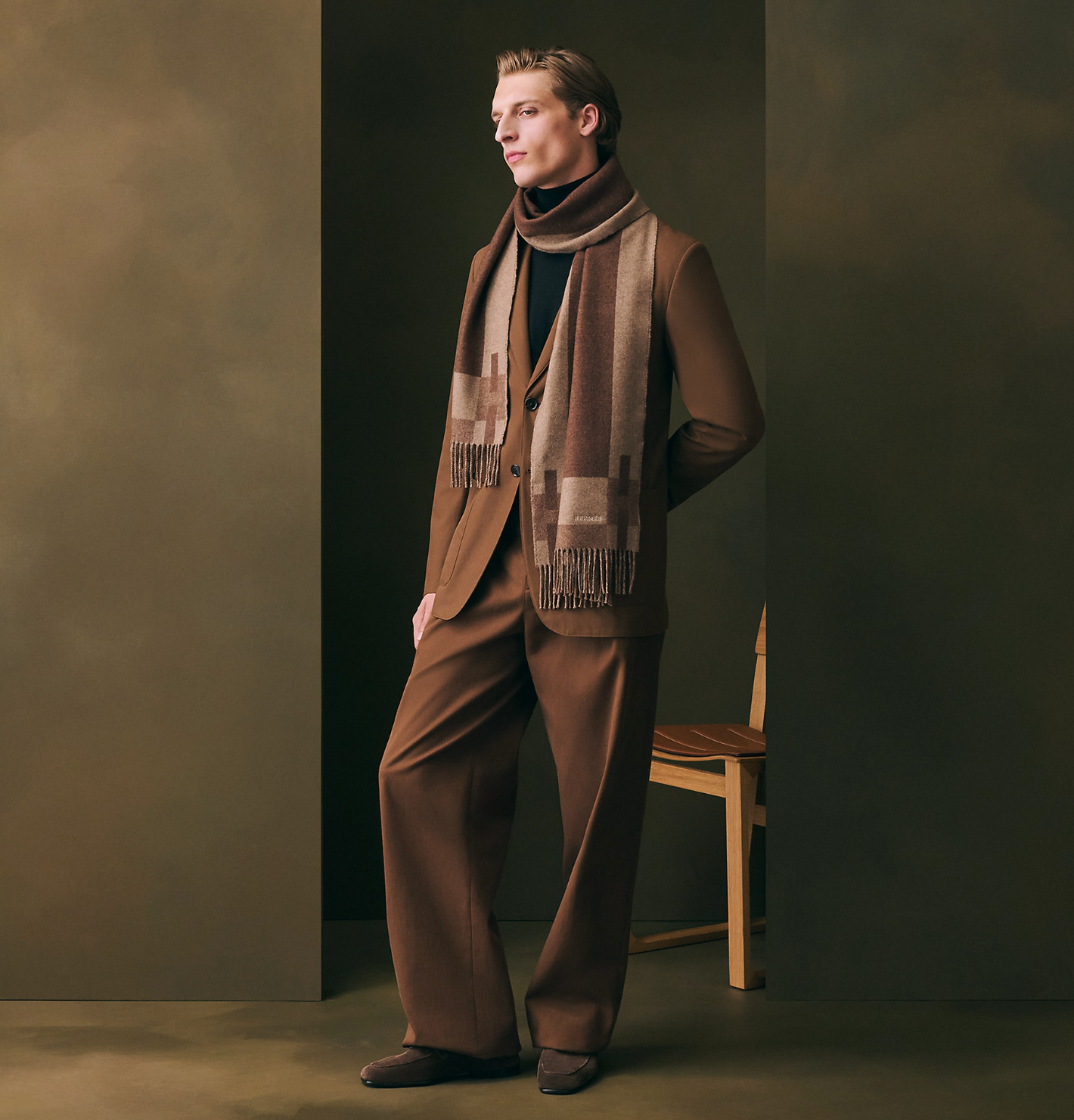 HERMES H Passant Scarf in 100% cashmere / Terracotta / Marron Glacé