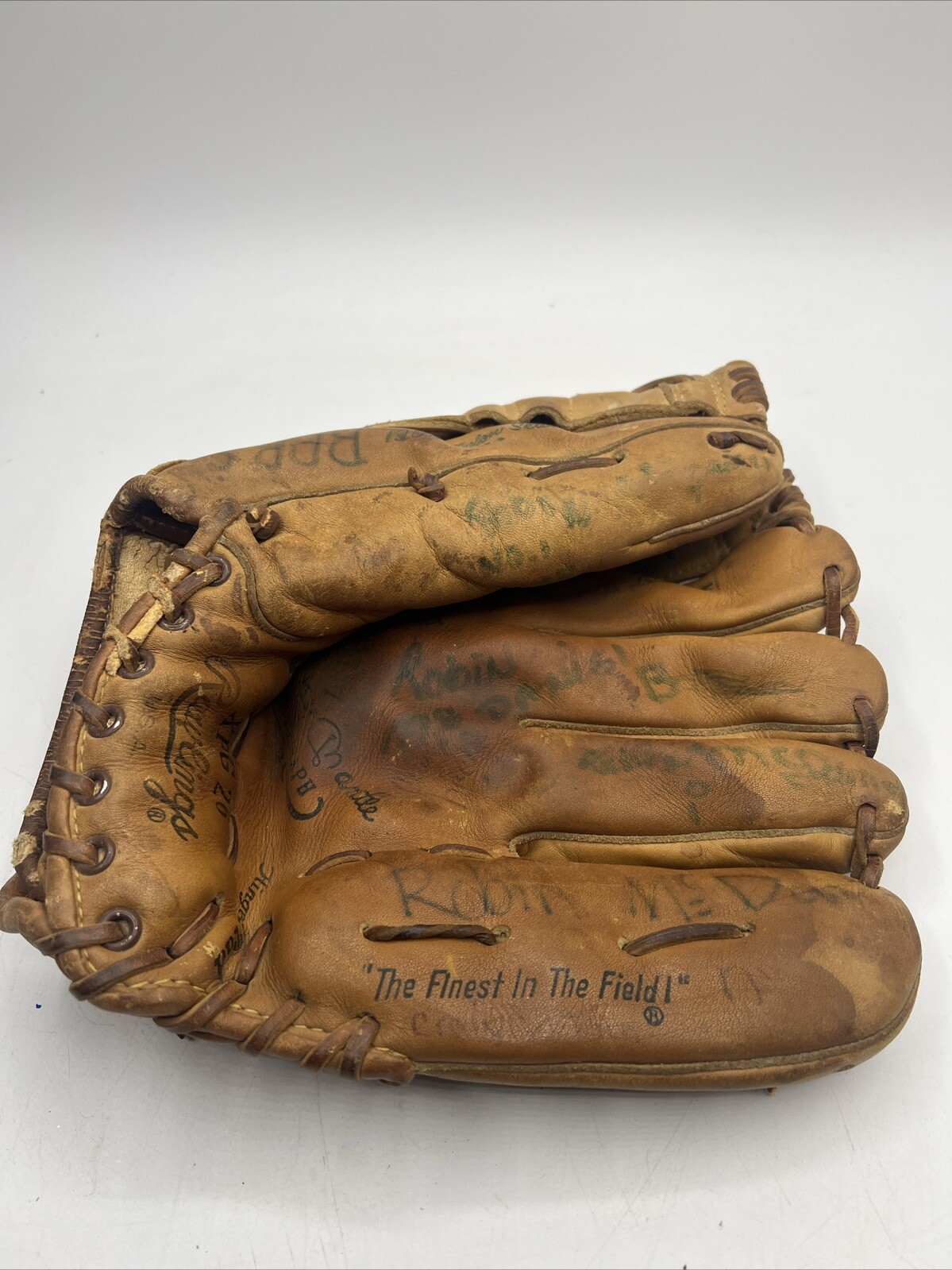 Rawlings Baseball Glove RHT Mickey Mantle XPG26 Autograph USA Made Vintage 60s Rawlings Baseball Glove RHT Mickey Mantle XPG26 Autograph USA Made Vintage 60s