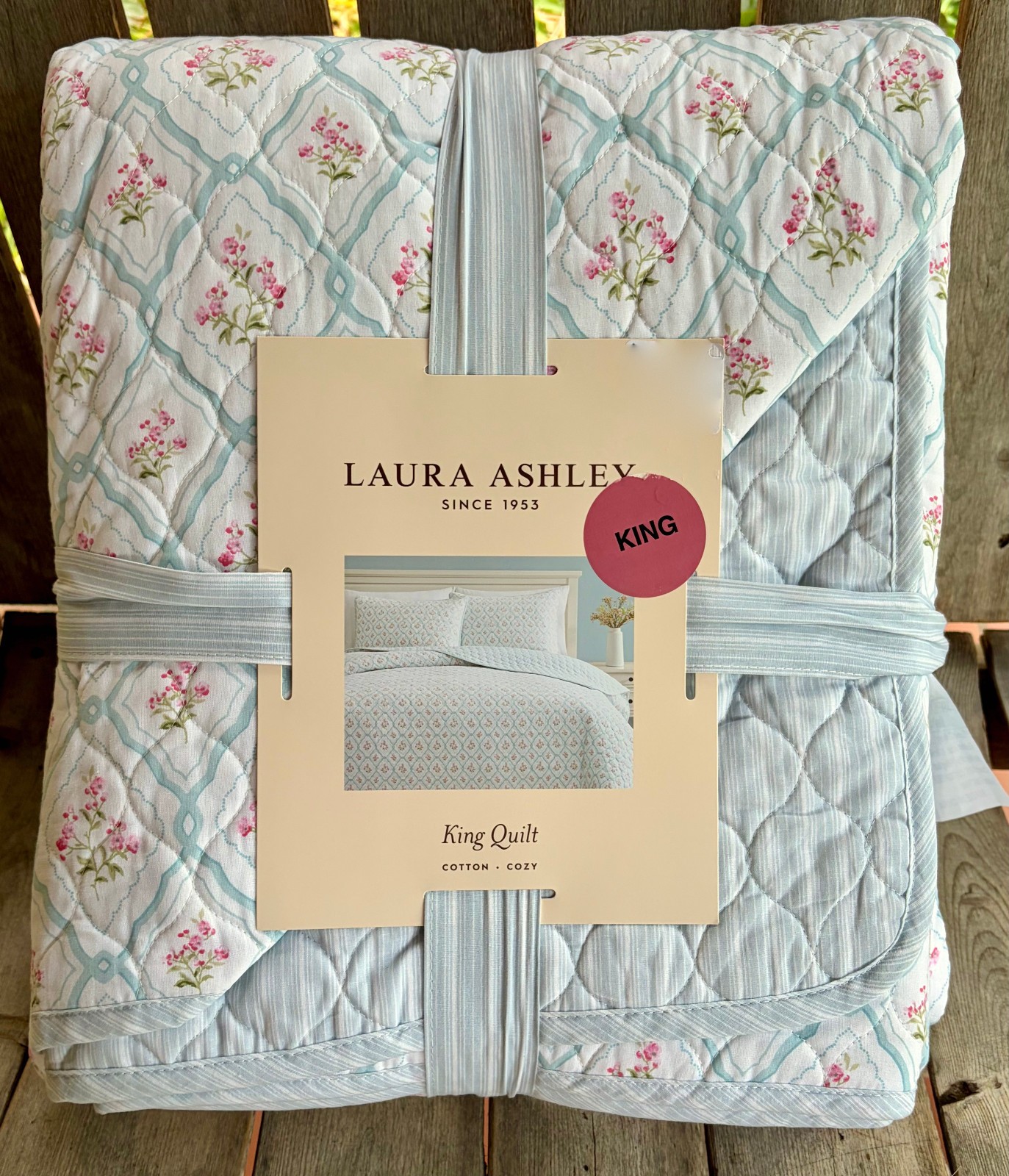 New Laura Ashley Pinford Trellis / Lottie Blue King Size Cotton Quilt Coverlet New Laura Ashley Pinford Trellis / Lottie Blue King Size Cotton Quilt Coverlet