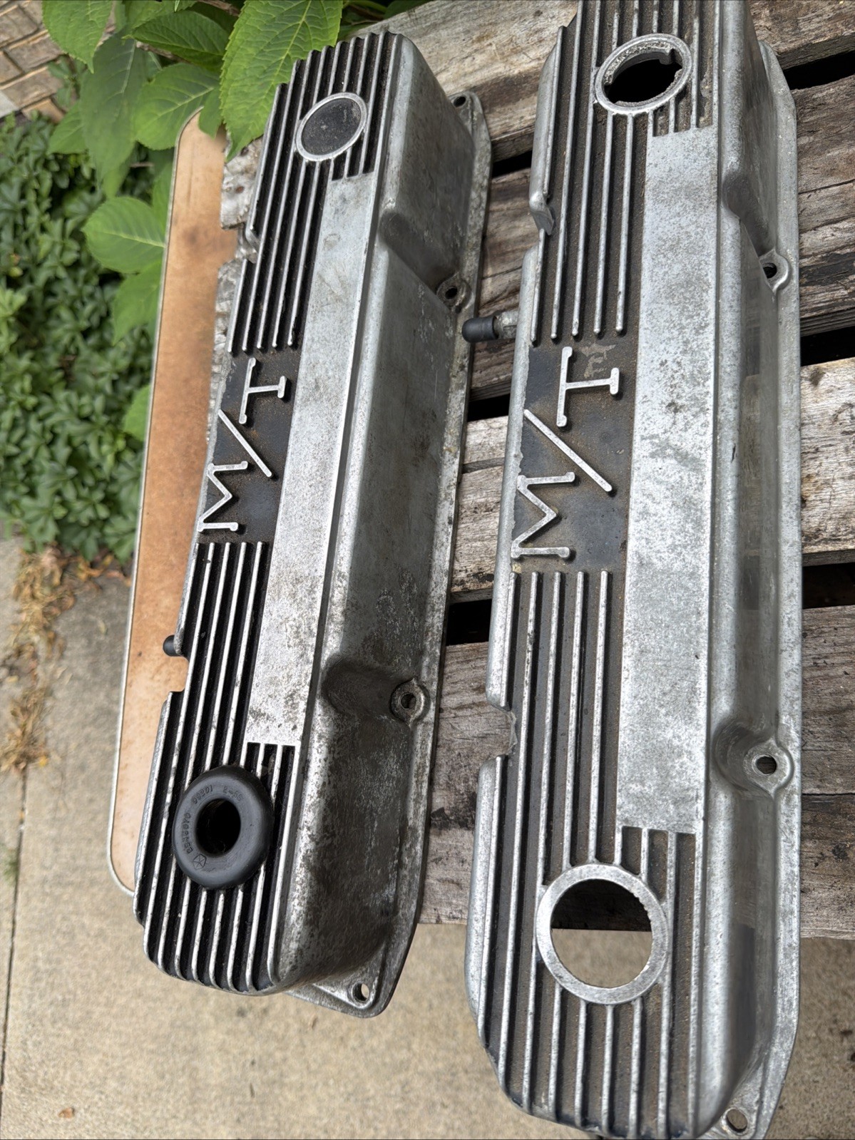 Mopar BB Vintage M/T Mickey Thompson Aluminum Finned Valve Covers pair 383 440