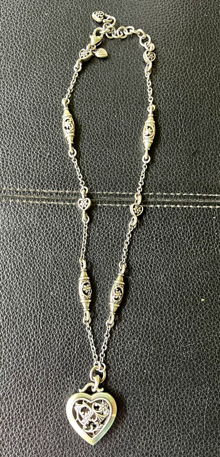 Vtg BRIGHTON Reno Silver Tone Filigree Heart Chain Necklace Oak Brook Vtg BRIGHTON Reno Silver Tone Filigree Heart Chain Necklace Oak Brook