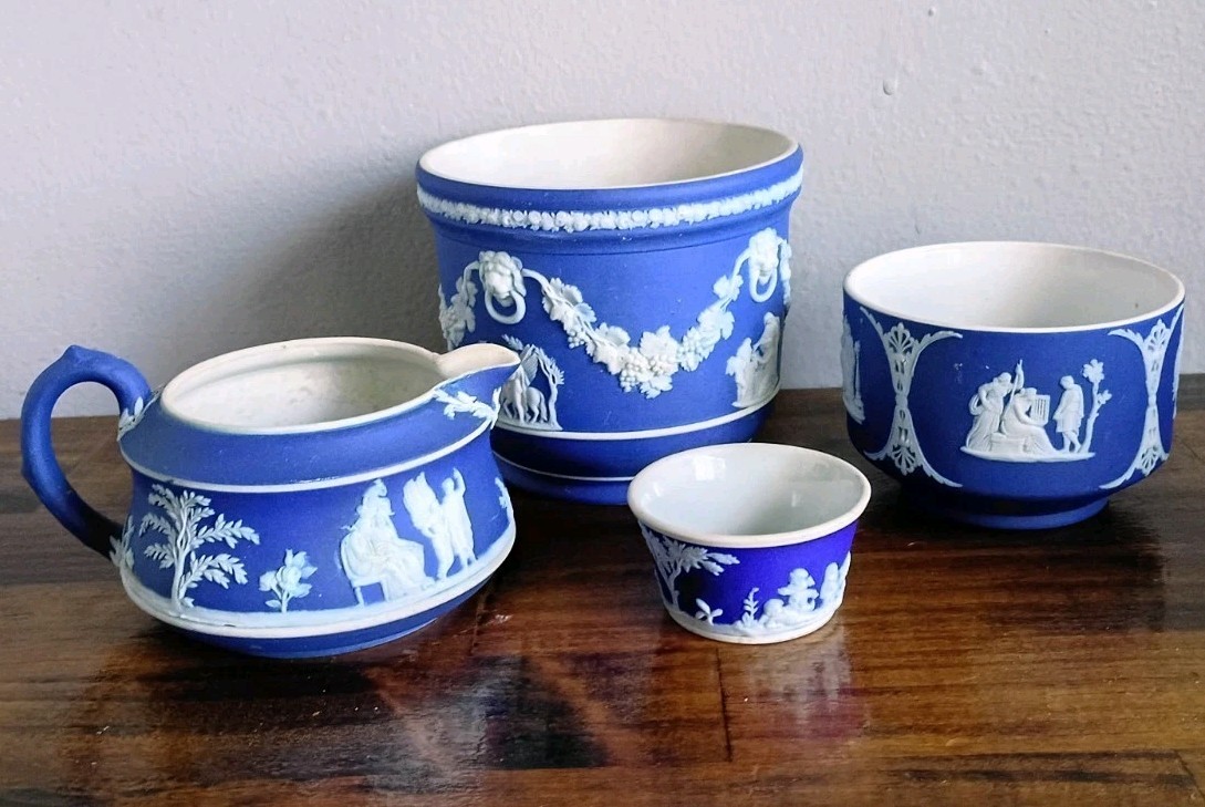 4 Pc Antique Wedgewood Dark Blue Jasperware Vintage Jardiniere Planter Cachepot