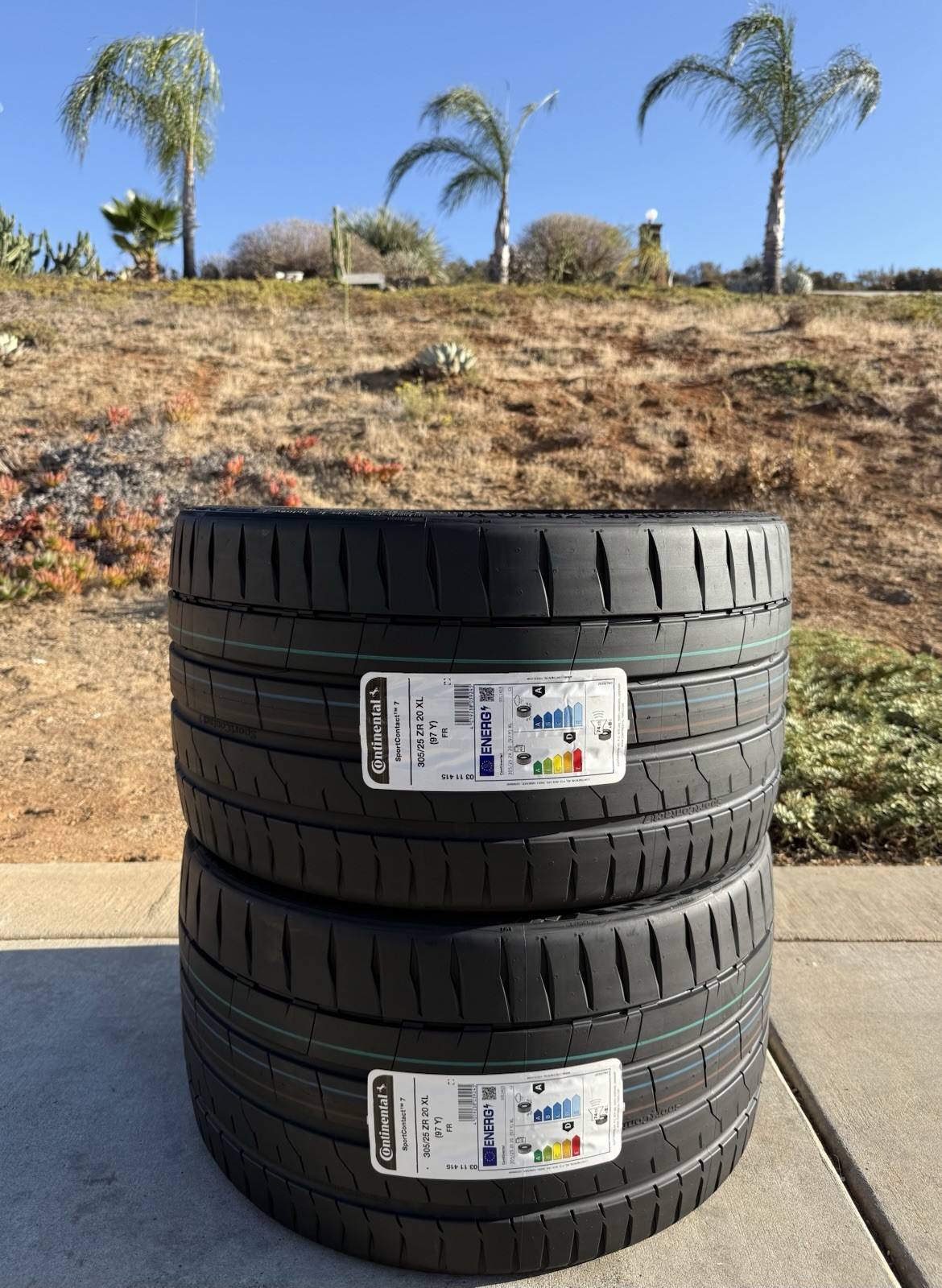 Set of TWO BRAND NEW 305/25ZR20 (97Y) Continental SportContact 7 Tires 3052520
