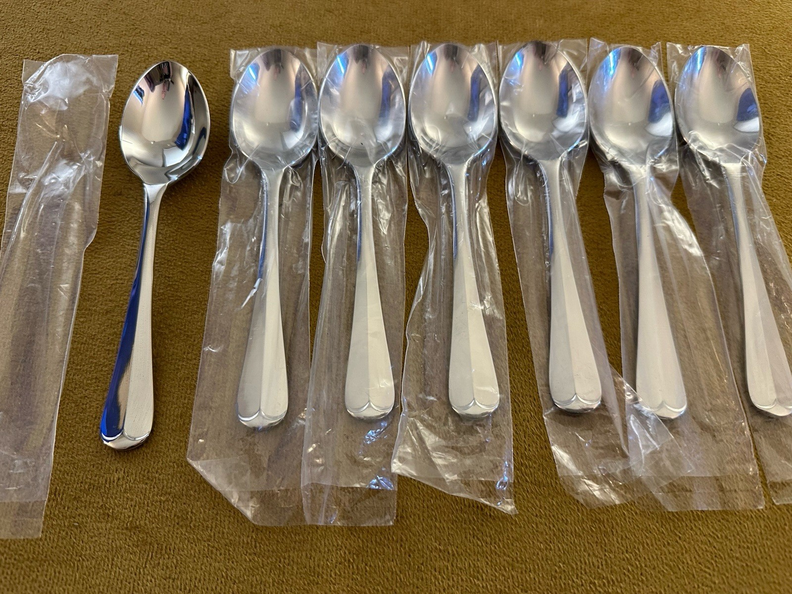 For ONE Teaspoon England QUEEN ANNE GLOSSY 18/10 Stainless NEW (7 Avail - SHINY For ONE Teaspoon England QUEEN ANNE GLOSSY 18/10 Stainless NEW (7 Avail - SHINY