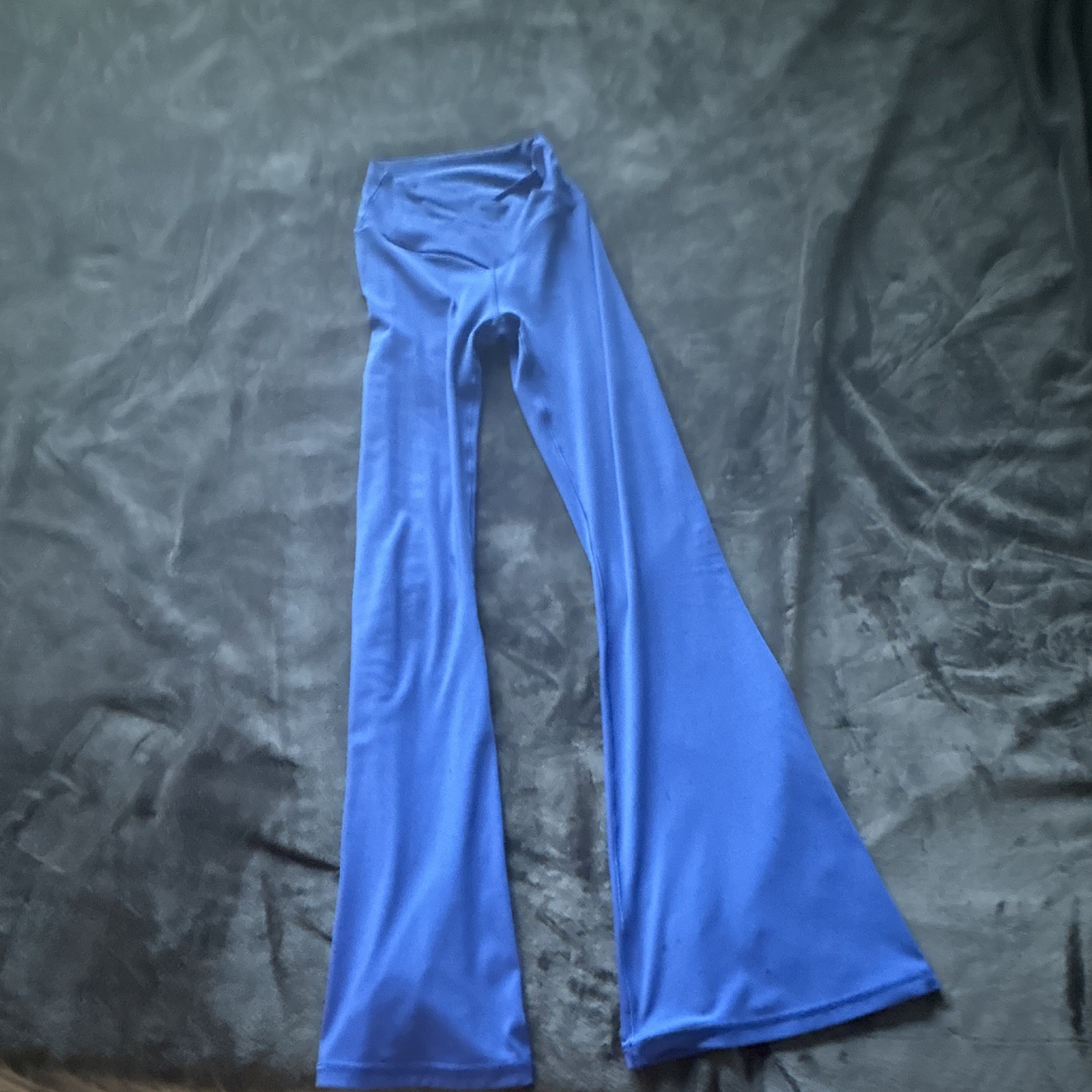 Offline by Aerie Blue High Rise Crossover Waist Flare Leggings Womens S Offline by Aerie Blue High Rise Crossover Waist Flare Leggings Womens S