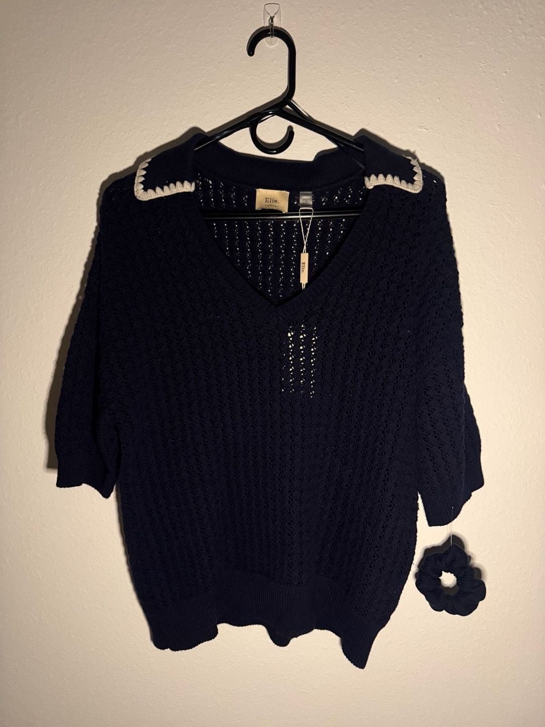 Elie Tahari Crochet Knit Polo Sweater Size L Navy Blue Cotton V-Neck New