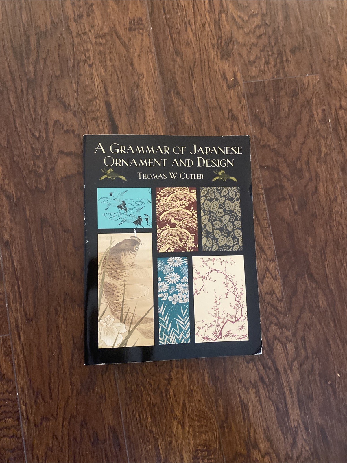 A Grammar of Japanese Ornament and Design (Dover Pictorial Archive)