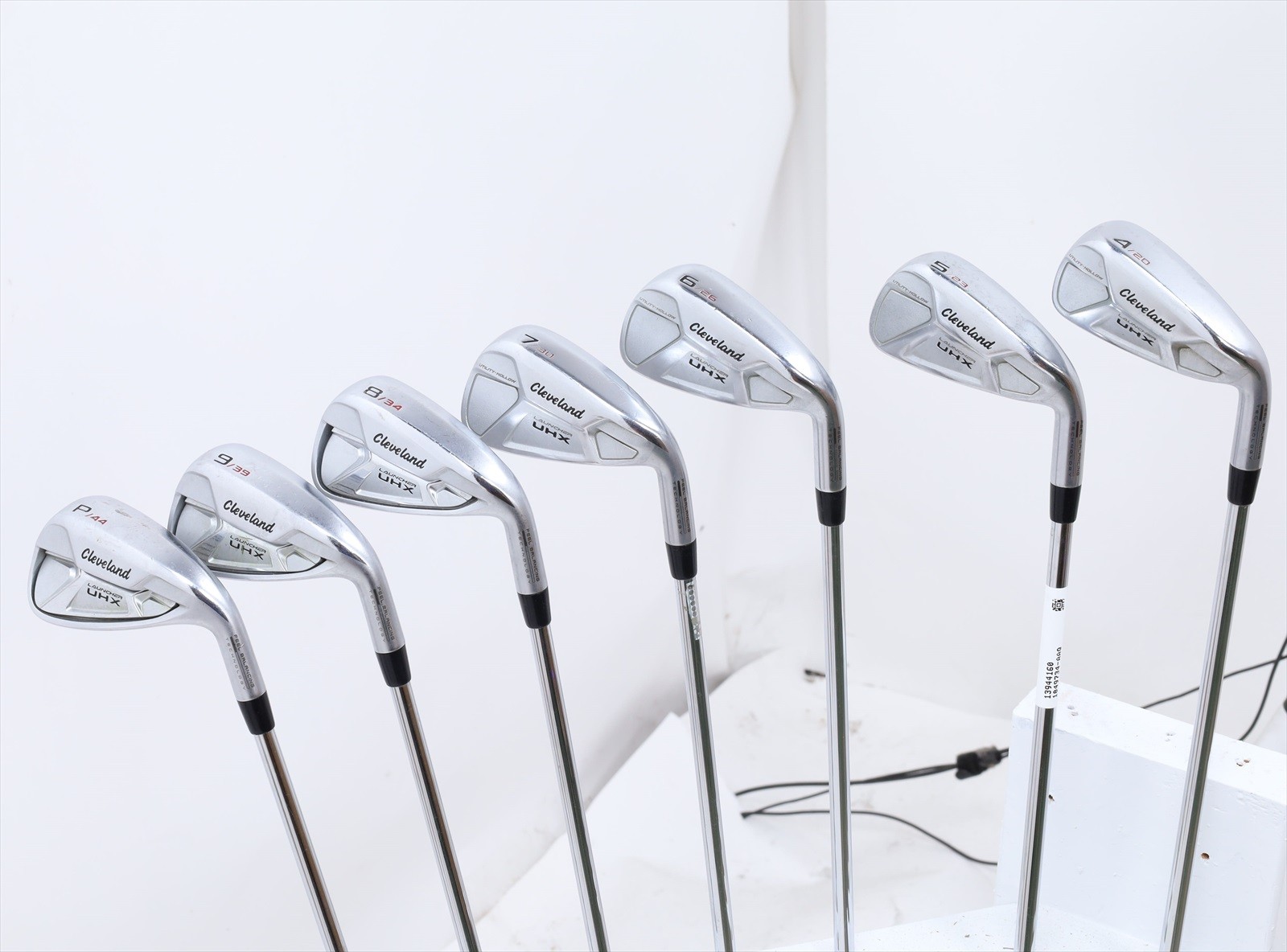 Cleveland Launcher Uhx Iron Set 4-Pw Regular Flex Dynamic Gold Steel 944160 Good
