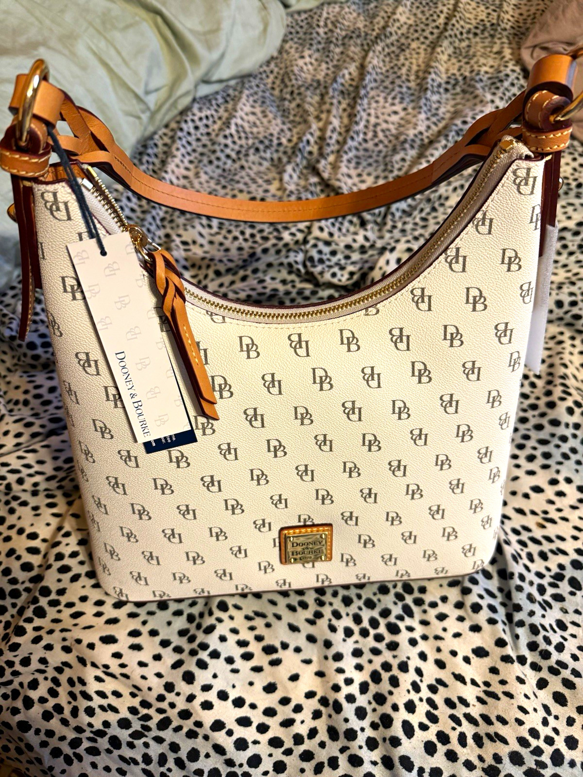 Dooney & Bourke Ivory Monogram Hobo Bag Zip Shoulder Strap Gold Hardware Dooney & Bourke Ivory Monogram Hobo Bag Zip Shoulder Strap Gold Hardware