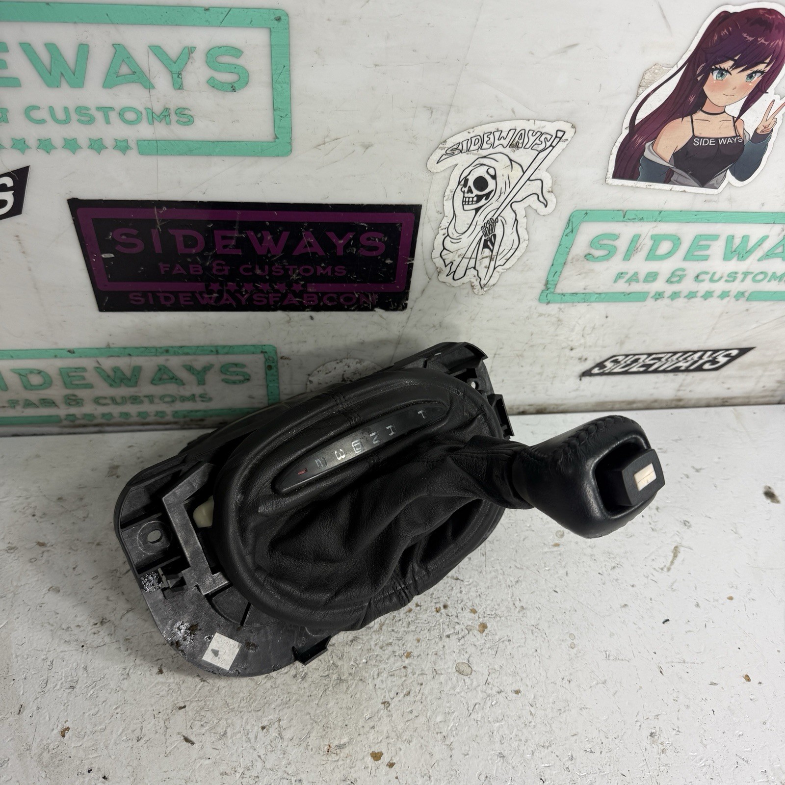 97-04 Chevy Corvette Auto Trans Shifter Assembly C5 Automatic Shift Handle Lever