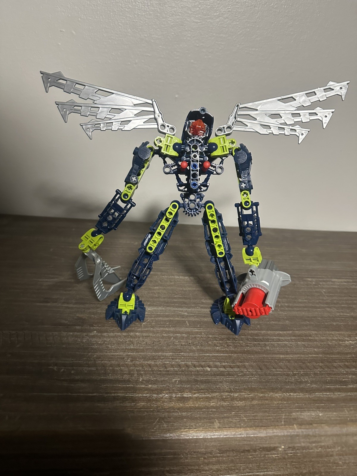 LEGO Bionicle #8914 Toa Hahli - Complete, No Box, No Instructions LEGO Bionicle #8914 Toa Hahli - Complete, No Box, No Instructions