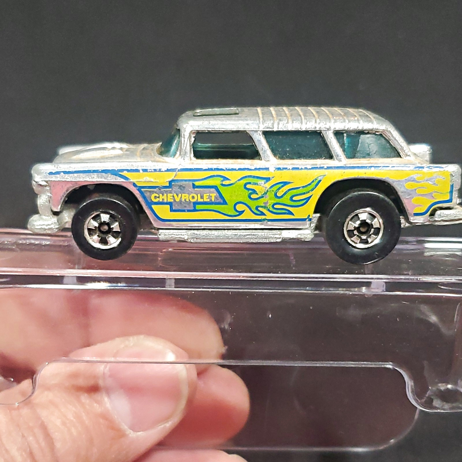 Hot Wheels 1969 Alive \'55 Chevrolet Silver Flame Diecast Car 1:64 Vintage