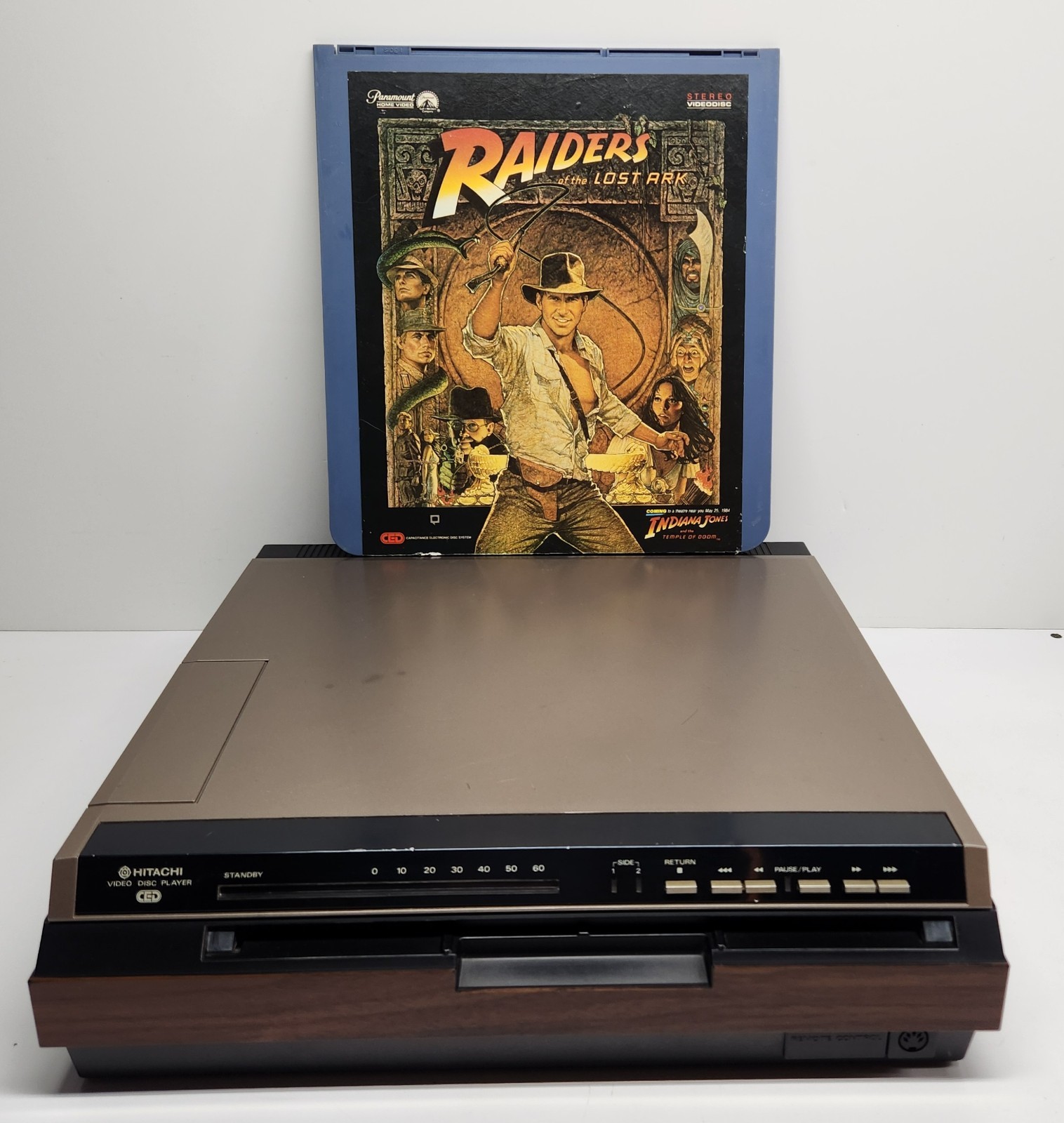 Rare Vintage Hitachi Video Disc CED Player VIP-1000 TESTED - *READ* 