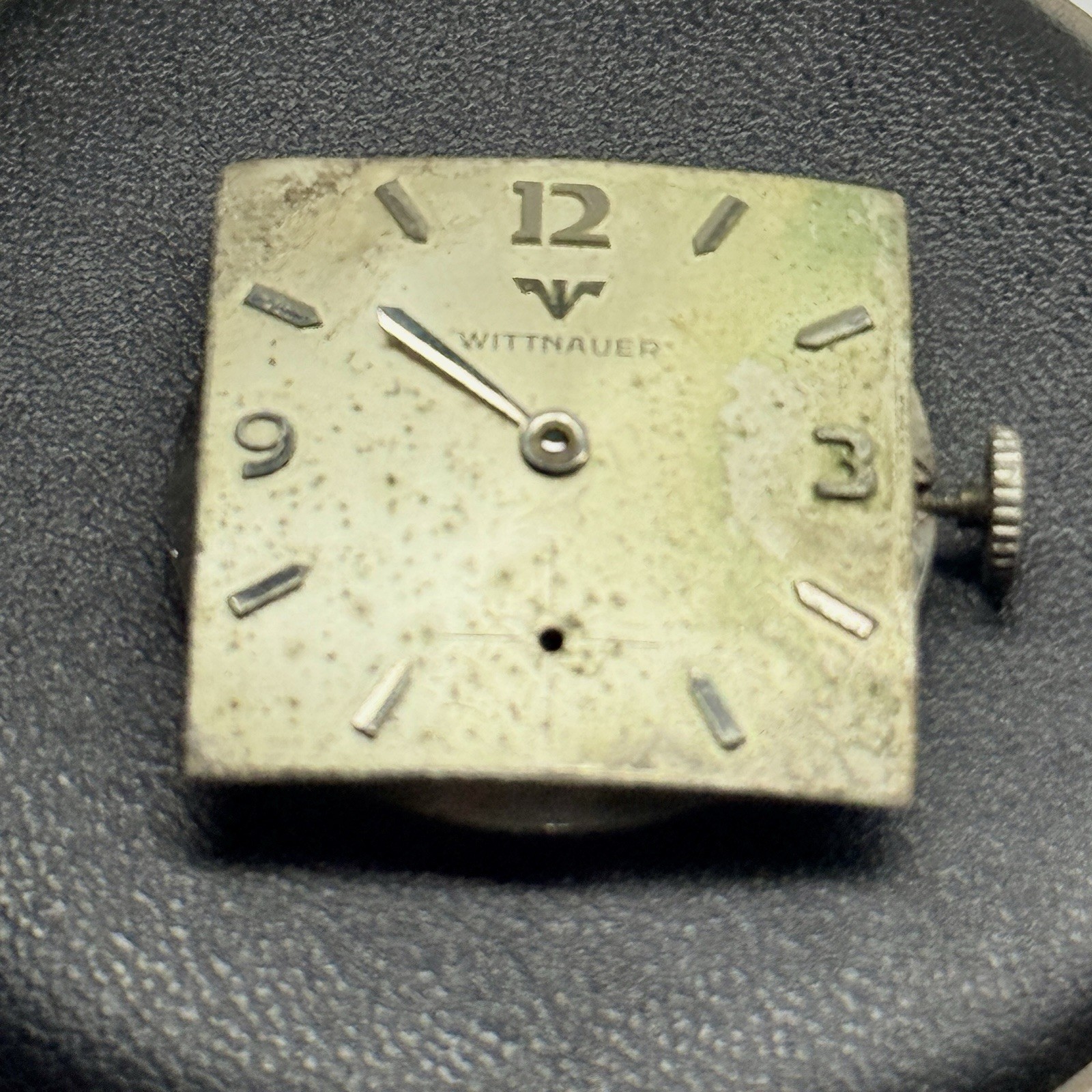 Vintage Wittnauet Watch Co Swiss Watch 17j Mechanical Movement 10BG1 Wheel Spins