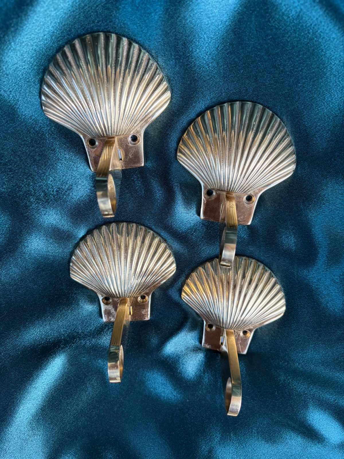 Vintage Gatco Solid Brass Scallop Shell Toilet Paper Roll Holder Unpolished