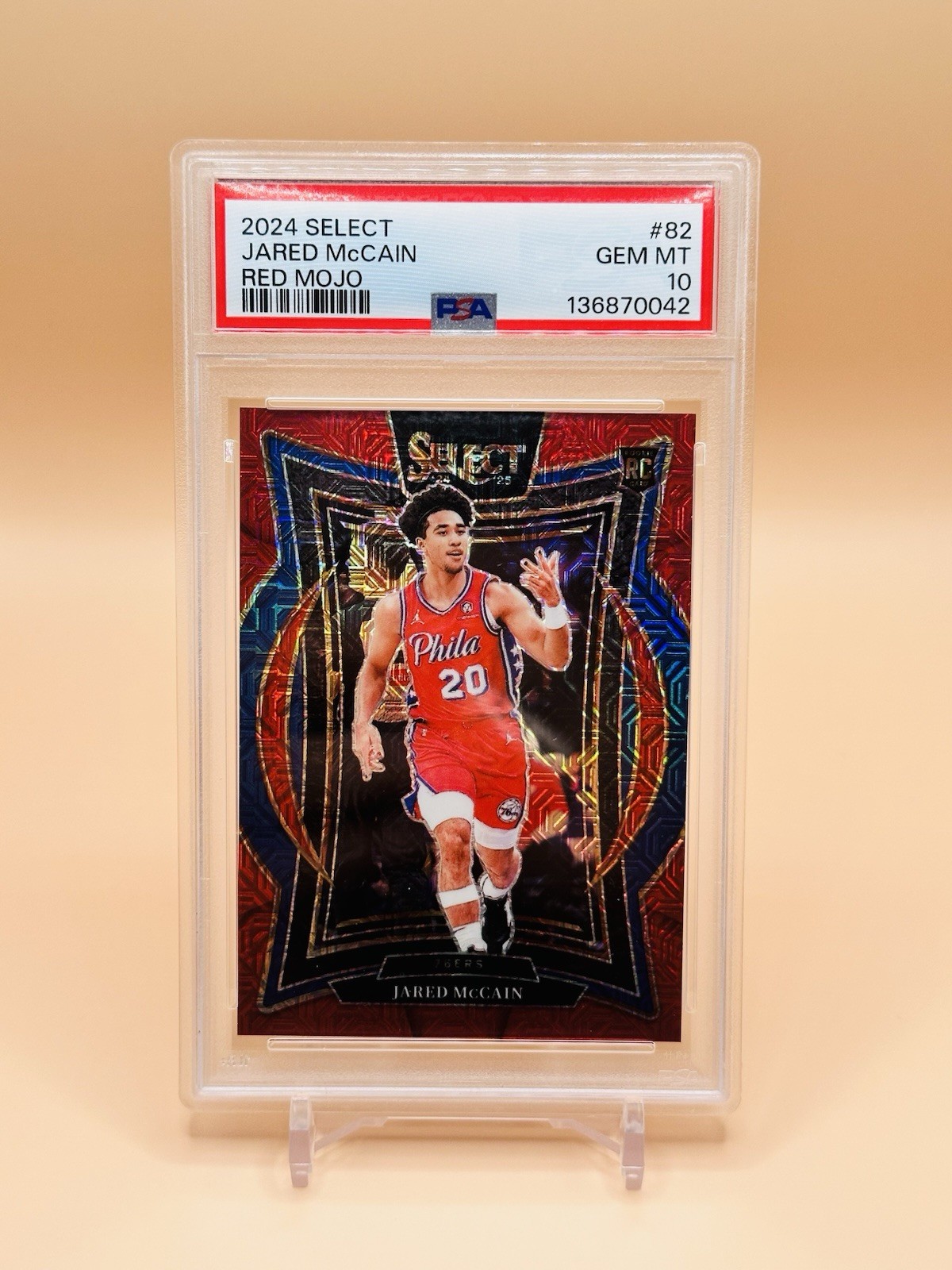 PANINI - 2024-25 SELECT - JARED McCAIN 76ERS #82 CONCOURSE RED MOJO /20 RC PANINI - 2024-25 SELECT - JARED McCAIN 76ERS #82 CONCOURSE RED MOJO /20 RC